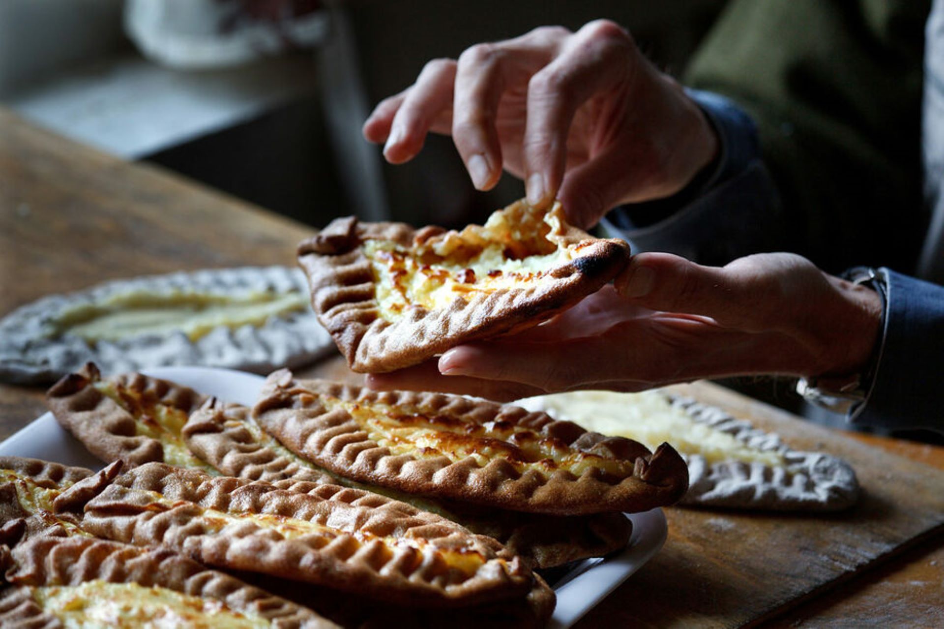 Лучшие направления для гастротуризма в России: что особенного попробовать в путешествии из еды